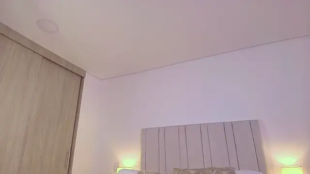 Anna-Lynn webcam