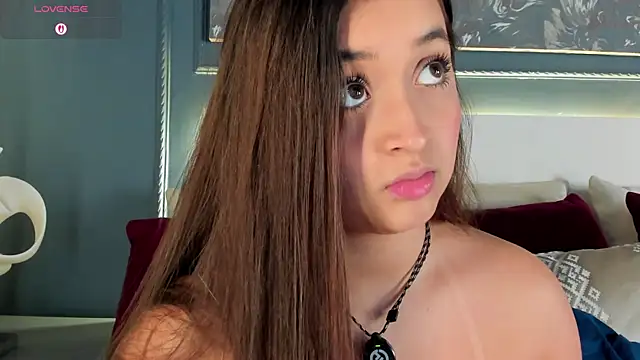 MiaKay1 webcam