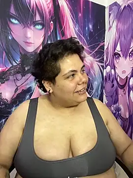 Hailey_Curvy webcam