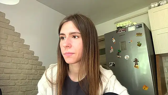 ZaraGuyette webcam