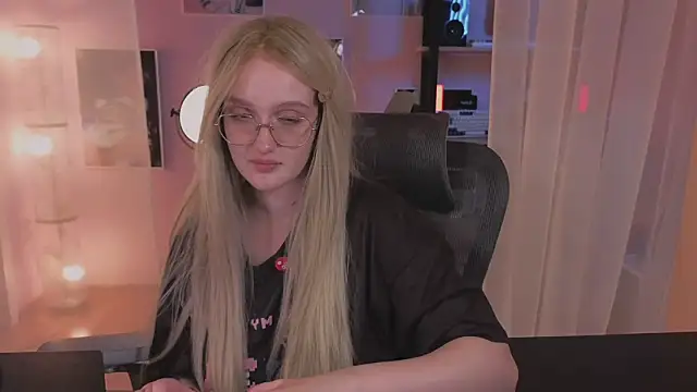ELLIEJAY live sex cam