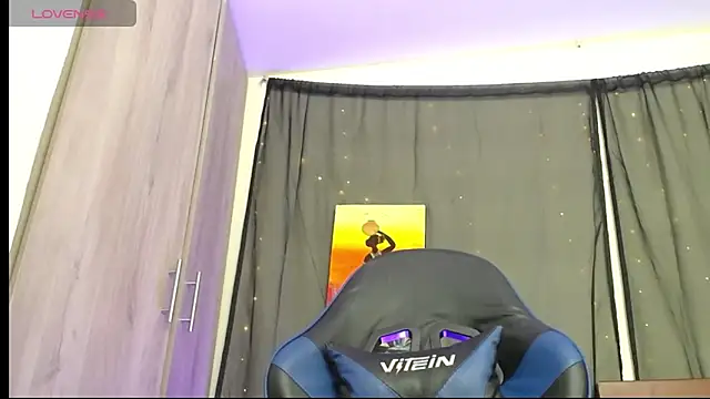 MONIQUE-LAMOUR webcam