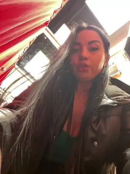 CrazzyChicks webcam