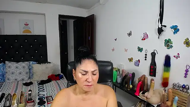 mature_bigboobs10 webcam