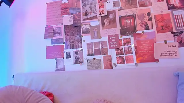 Mia_Madden webcam