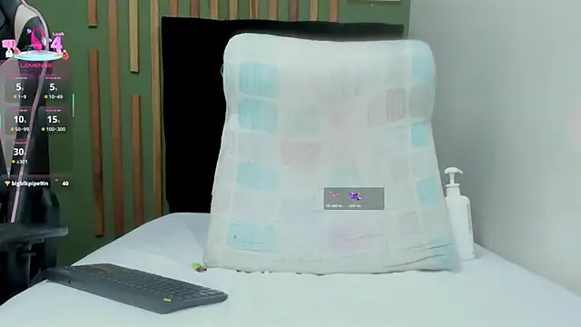 Laura_vega23 webcam