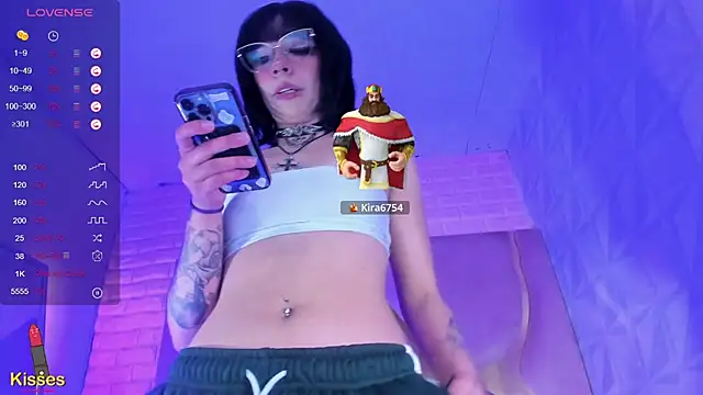 NaniiSisy webcam