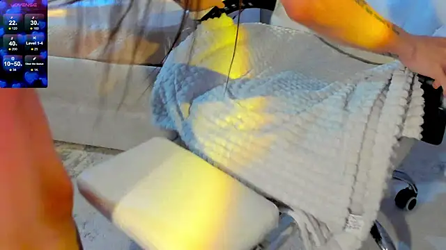 Black_Dollarss webcam