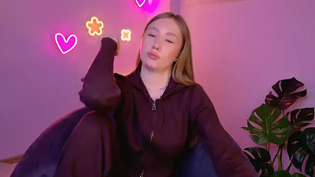 EllyColins webcam
