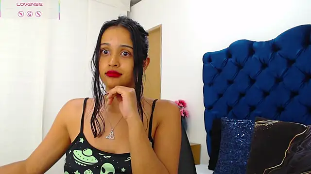 Lili666_ webcam