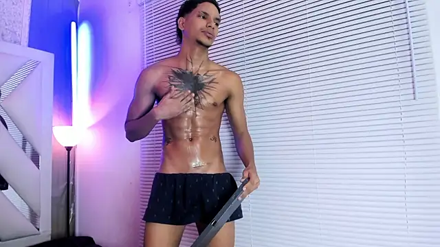 kai_storm77 webcam
