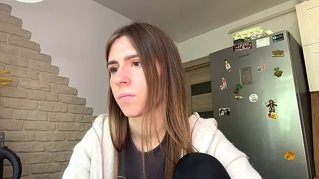 ZaraGuyette webcam