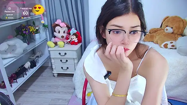 QinQin-888 webcam