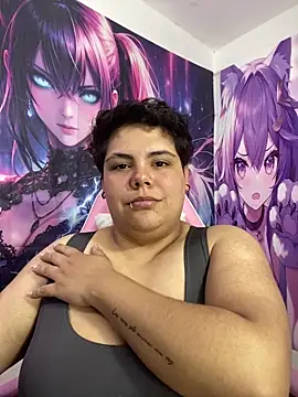 Hailey_Curvy webcam