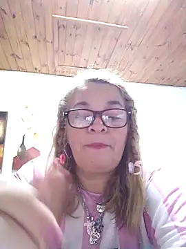 momismilf544 webcam