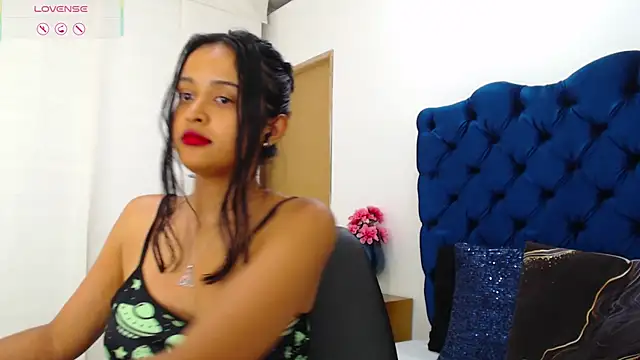 Lili666_ webcam