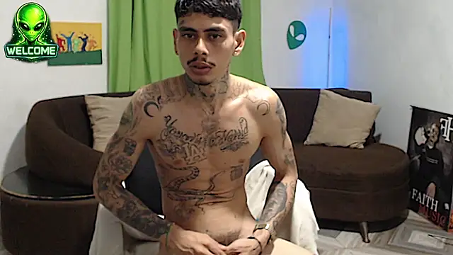 alpha_zom webcam