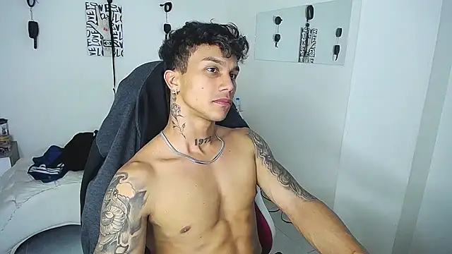 Leonard_Price webcam