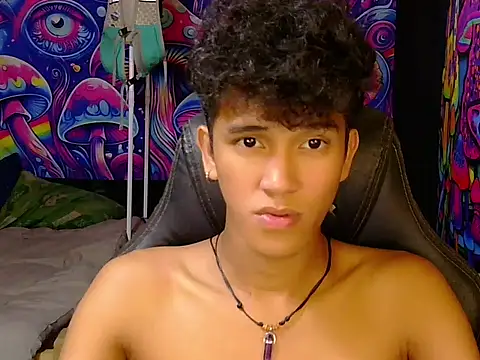 hugekenbigcock webcam