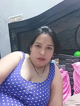 Poojabhabi101 webcam
