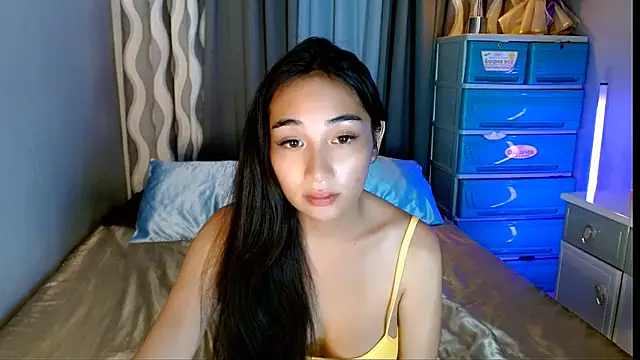 SweetLilly_18 webcam