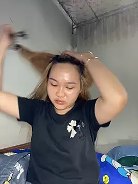 Almira6868 webcam