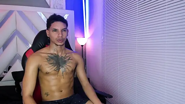kai_storm77 webcam
