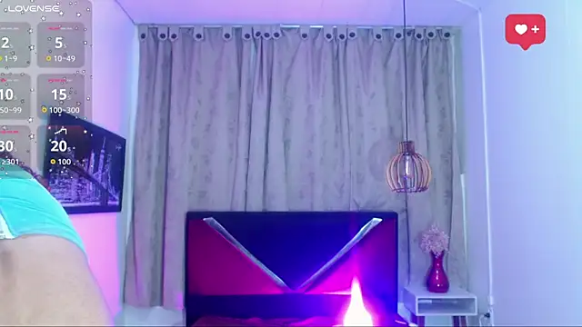 luisa__torres webcam