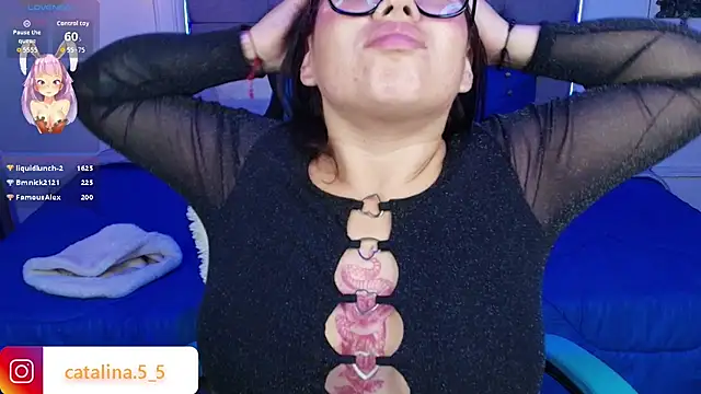 Kata_Bigboobs webcam