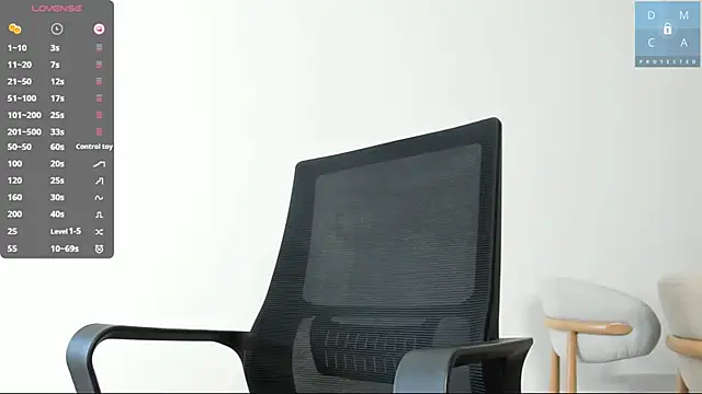 MinaDiamondd webcam