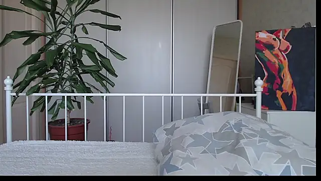 ShyEvaa webcam