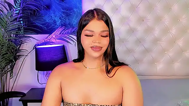 Keira_Fox31 webcam