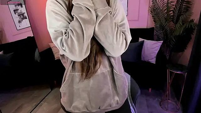 ChloeSunny webcam
