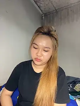 Almira6868 webcam