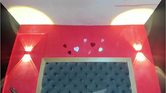 YayaHilton webcam