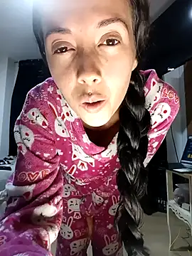 MiaForever1 live sex cam