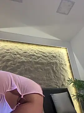 Isa__Blanc webcam