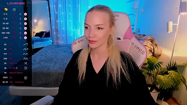 AnyaTaylor_ webcam