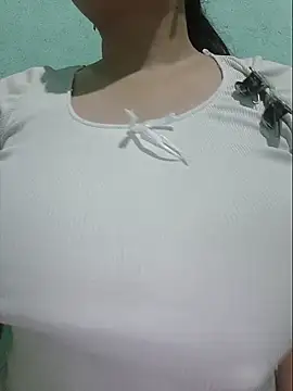 Shine_Mai webcam