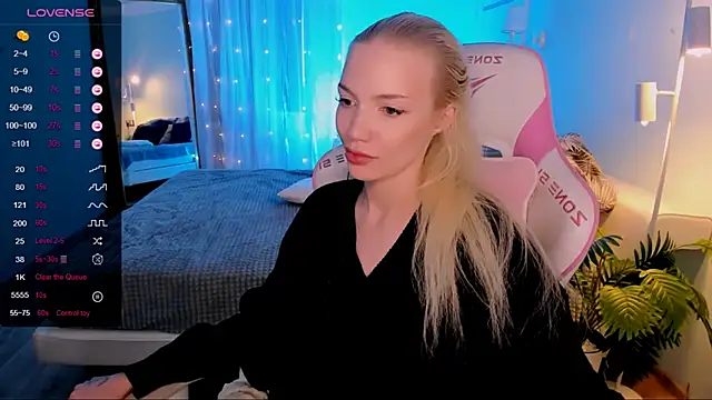 AnyaTaylor_ webcam