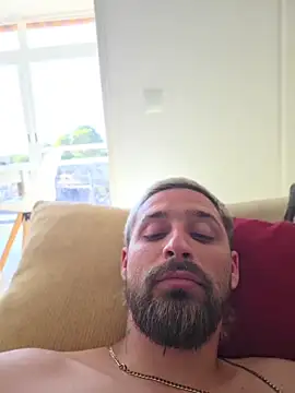 omarito100 webcam