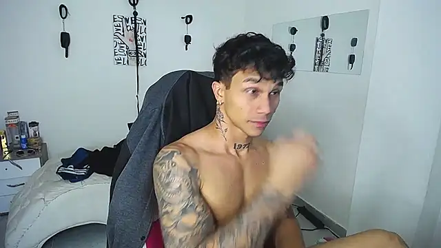 Leonard_Price webcam
