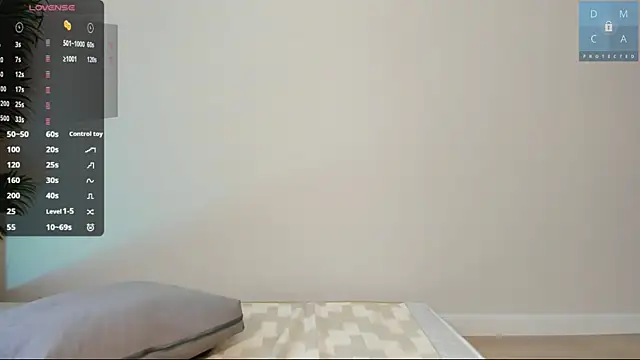 MinaDiamondd webcam