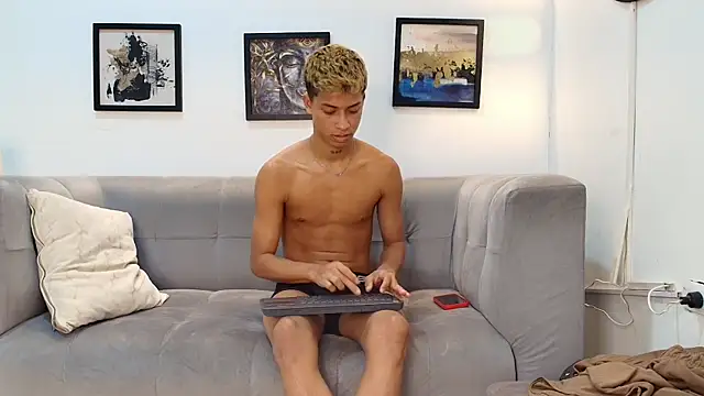 GOLD_BOYS webcam