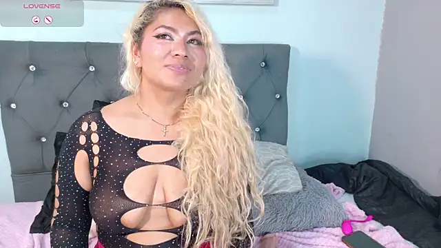 IvonnyBon_gh webcam