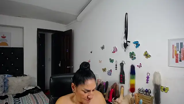 mature_bigboobs10 webcam