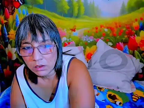 indianroxy webcam