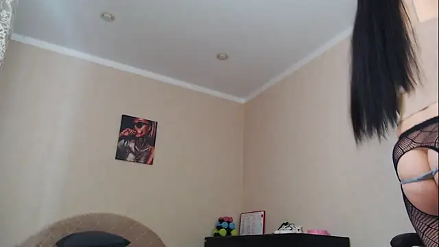 Kriss_brunette_5 webcam