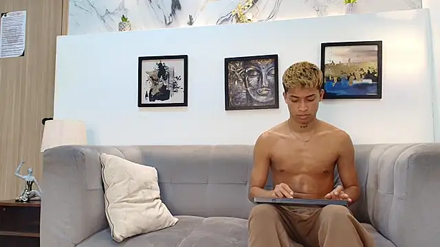 GOLD_BOYS webcam