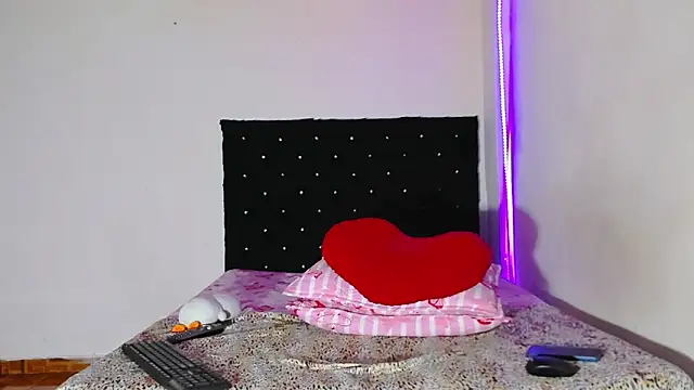 valen_colombian69 webcam